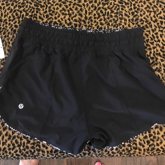 lululemon athletica Pants - Lululemon choose a side short